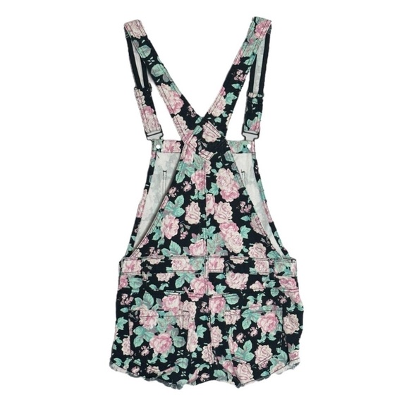 Forever 21 Rose Floral Print Distressed Premium Denim Overalls Size 27 - Picture 3 of 8